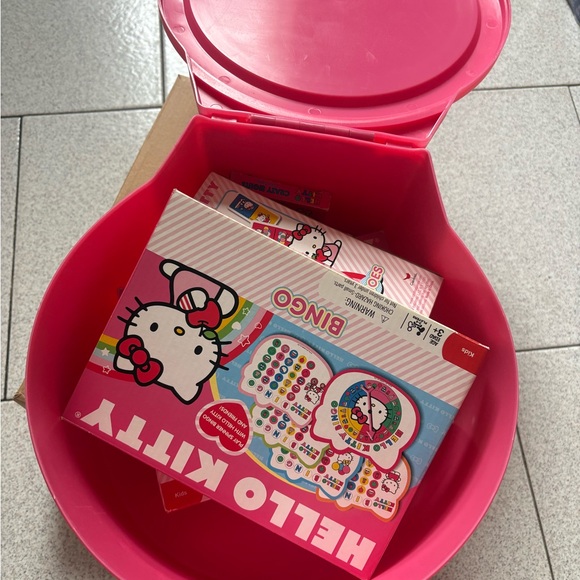Hello Kitty Pink Game Collection bundle - Picture 3 of 8